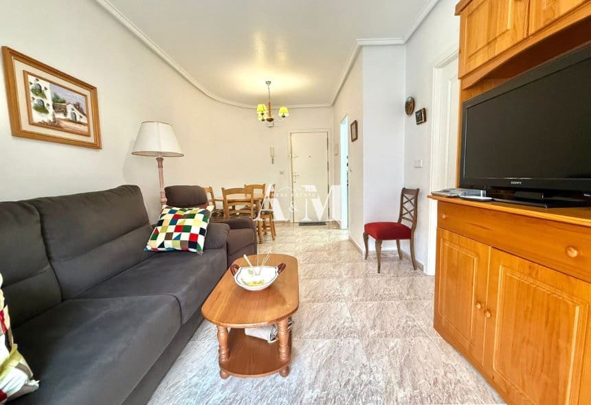 1 soveværelse Lejlighed til leje i Torrevieja - € 650 (Ref: 10169252)