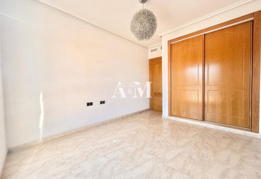 3 sovrum Lägenhet till salu i Almoradi med garage - 130 000 € (Ref: 10172740)