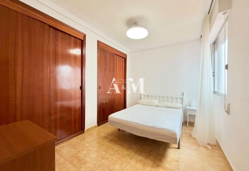 2 camera da letto Appartamento sulla Spiaggia da affittare in Lo Pagan - 800 € (Rif: 10175616)