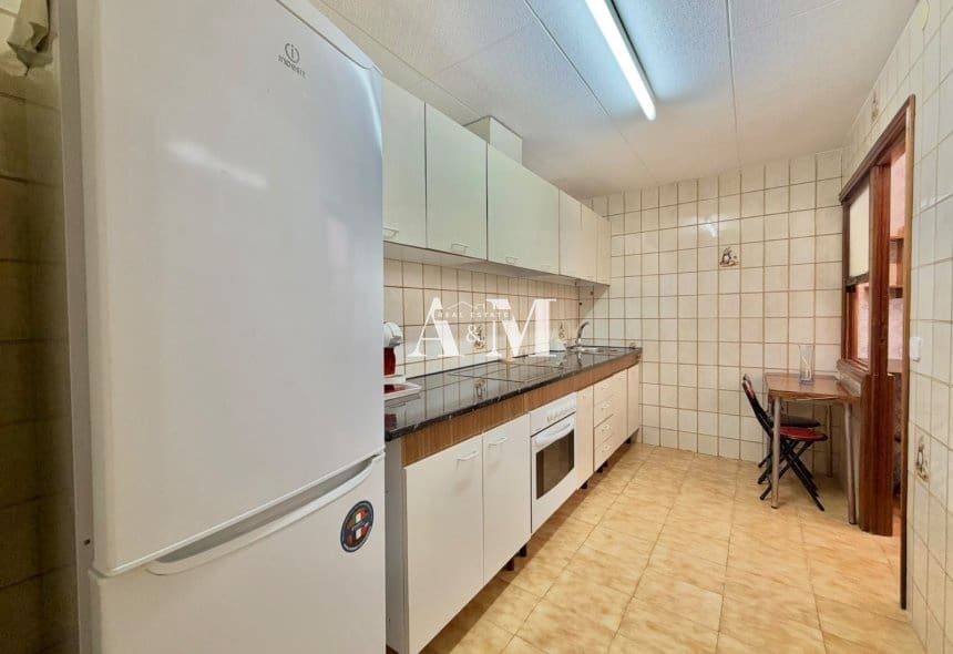 2 camera da letto Appartamento sulla Spiaggia da affittare in Lo Pagan - 800 € (Rif: 10175616)