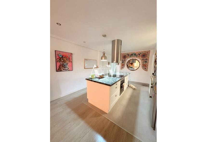 Apartamento de 2 habitaciones en Elche / Elx en alquiler con garaje - 1.100 € (Ref: 10175734)