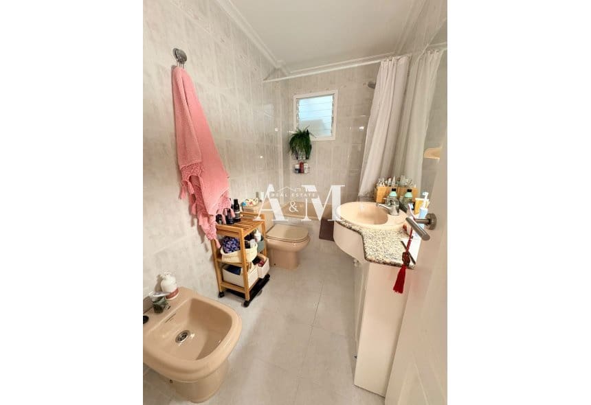 Apartamento de 2 habitaciones en Elche / Elx en alquiler con garaje - 1.100 € (Ref: 10175734)