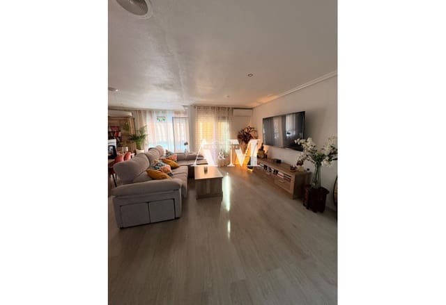 Apartamento de 2 habitaciones en Carrús Est - Camí dels Magros, Elche / Elx en alquiler con garaje - 1.100 € (Ref: 10175734)