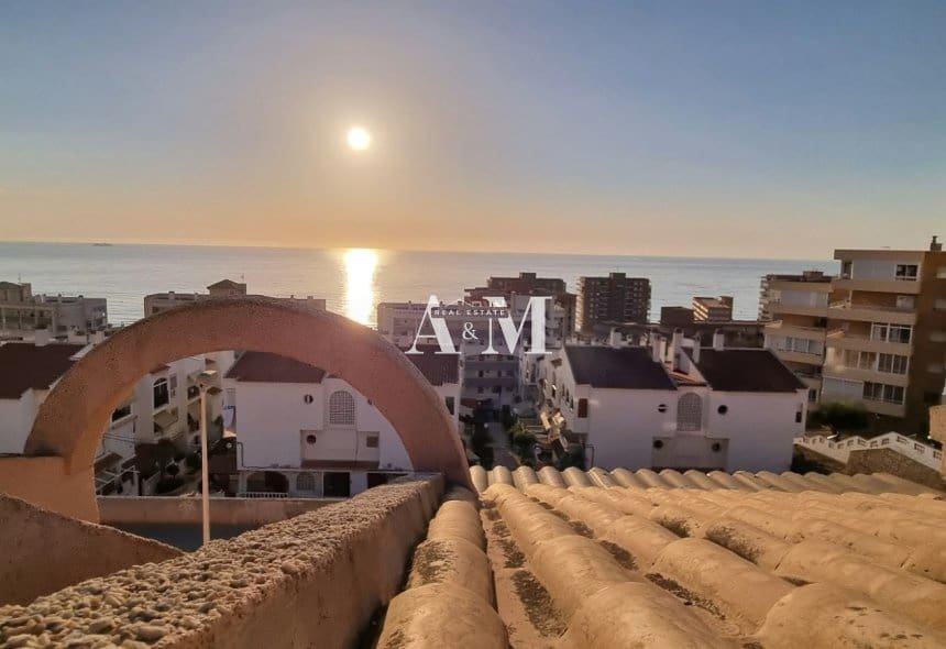 2 soveværelse Byhus til leje i Arenales del Sol med swimmingpool garage - € 1.150 (Ref: 10176052)