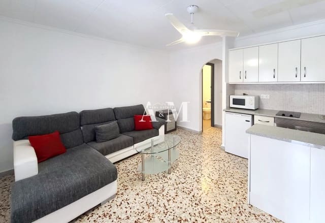 1 soveværelse Byhus til leje i El Chaparral, Torrevieja - € 650 (Ref: 10179483)