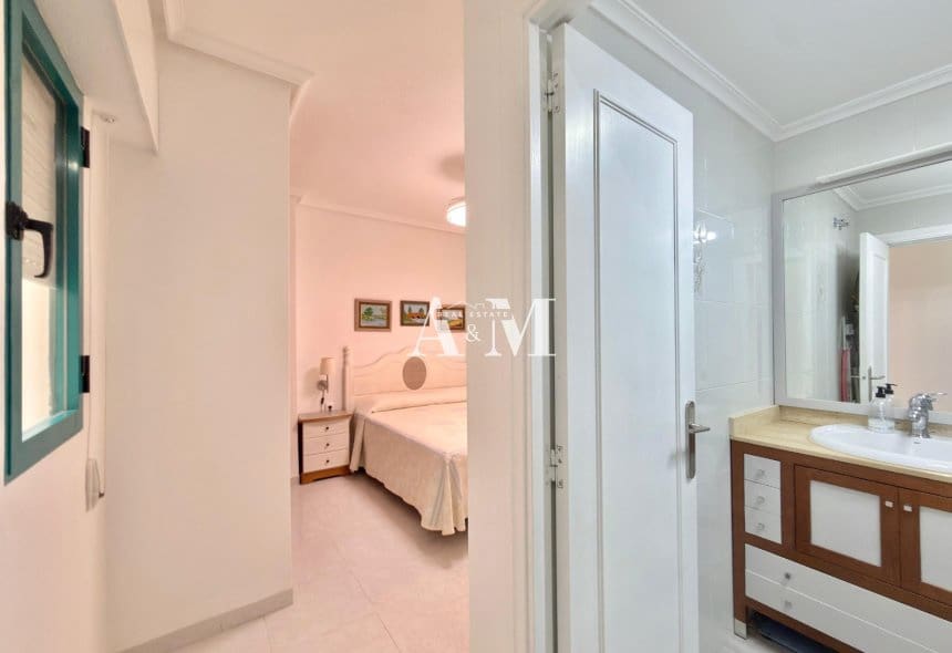 2 sypialnia Apartament przy plaży do wynajęcia w Torrevieja z garażem - 1 100 € (Ref: 10179484)
