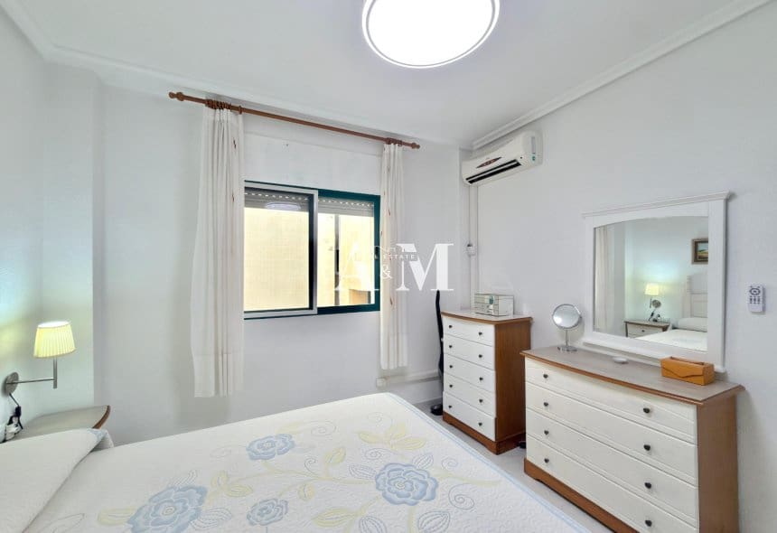 2 sypialnia Apartament przy plaży do wynajęcia w Torrevieja z garażem - 1 100 € (Ref: 10179484)