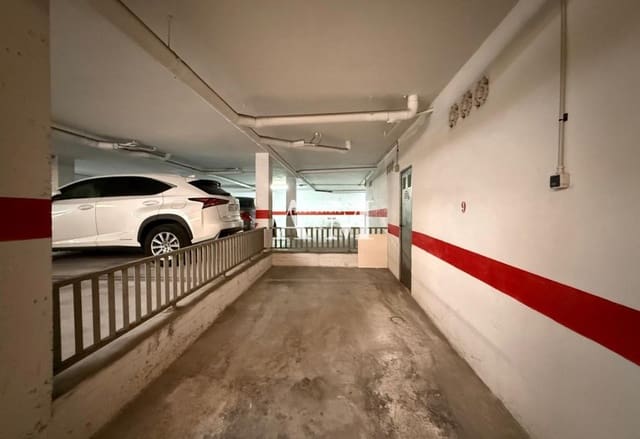 Garage for rent in Centro, Torrevieja - € 100 (Ref: 10181964)