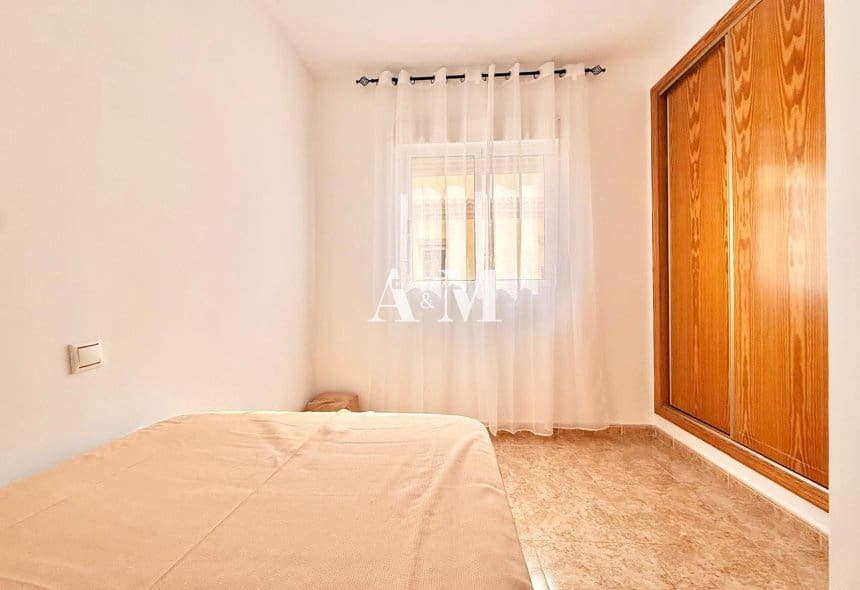 3 slaapkamer Huis te huur in Torrevieja met zwembad garage - € 1.500 (Ref: 10182090)