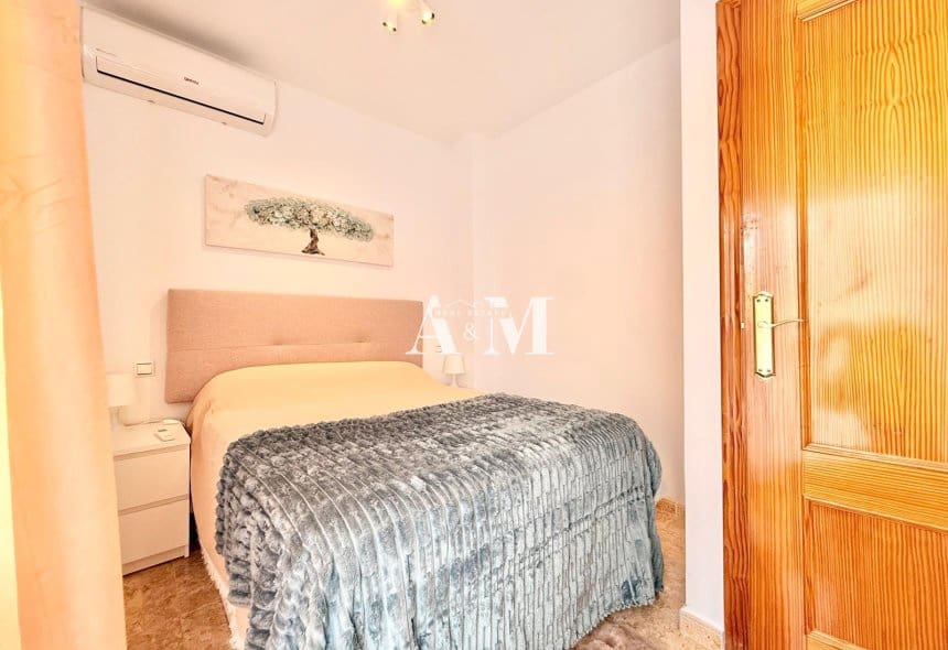 3 slaapkamer Huis te huur in Torrevieja met zwembad garage - € 1.500 (Ref: 10182090)