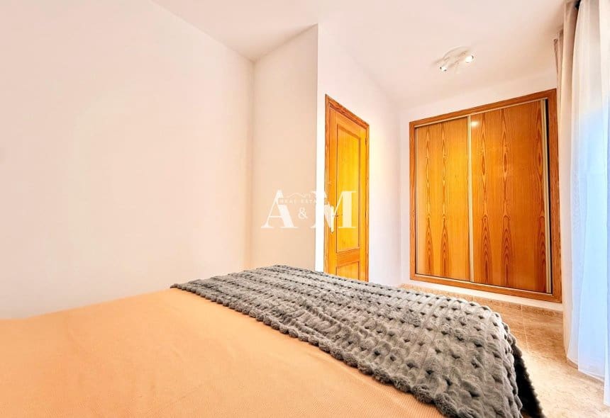 3 slaapkamer Huis te huur in Torrevieja met zwembad garage - € 1.500 (Ref: 10182090)