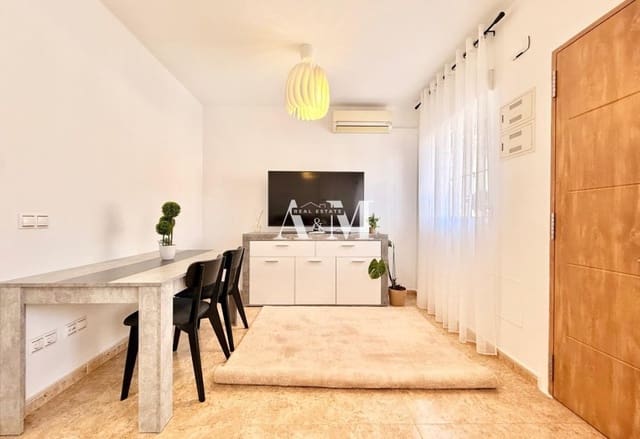 3 slaapkamer Huis te huur in Parque Acuático - Sector 25, Torrevieja met zwembad garage - € 1.500 (Ref: 10182090)