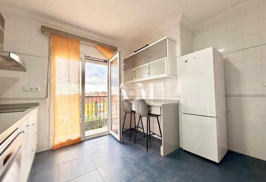4 camera da letto Villa da affittare in Torrevieja con piscina garage - 2.200 € (Rif: 10182203)