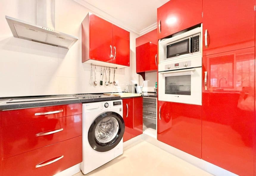 3 soveværelse Villa til leje i La Marina med swimmingpool garage - € 2.200 (Ref: 10183457)