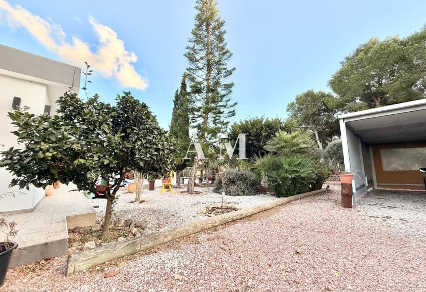 3 soveværelse Villa til leje i La Marina med swimmingpool garage - € 2.200 (Ref: 10183457)