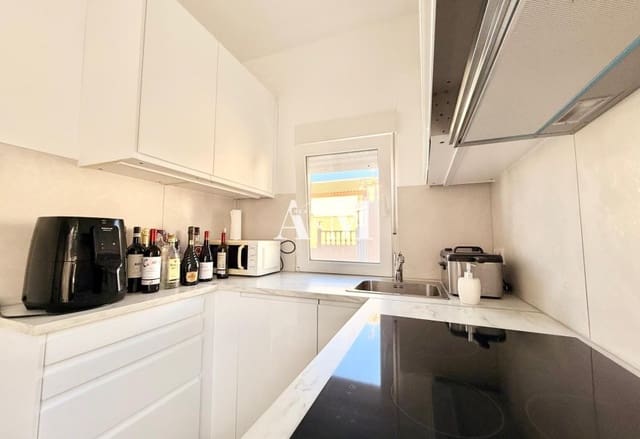 1 soveværelse Byhus til leje i El Chaparral, Torrevieja med swimmingpool - € 800 (Ref: 10183458)