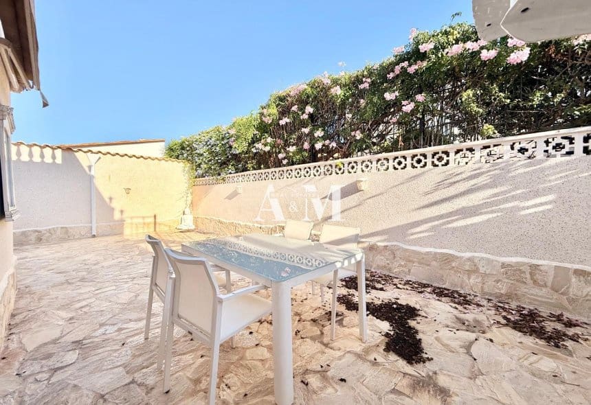1 quarto Casa em Banda para arrendar em El Chaparral com piscina - 800 € (Ref: 10183458)