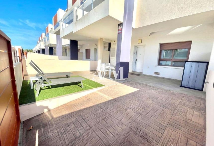 2 soverom Strandleiligheter til leie i Pilar de la Horadada med svømmebasseng - € 1 050 (Ref: 10183460)