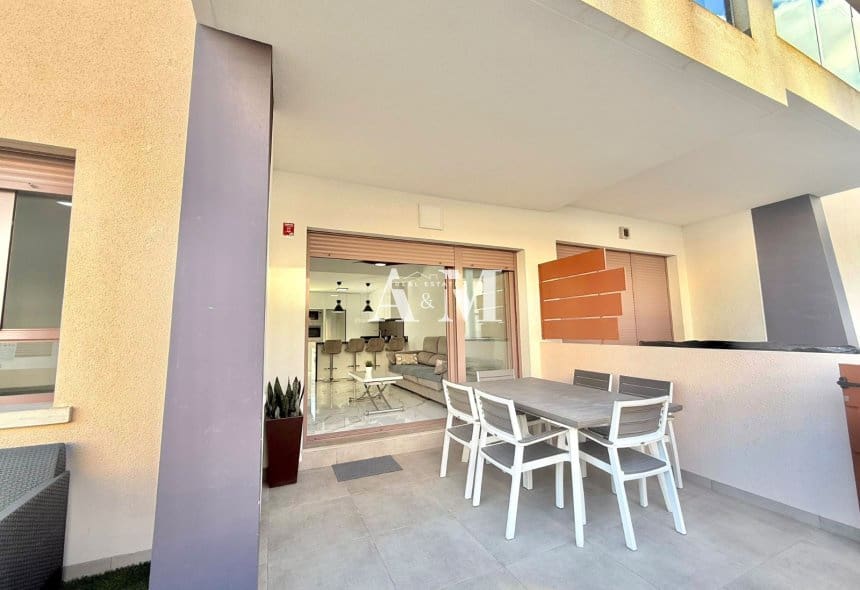2 soverom Strandleiligheter til leie i Pilar de la Horadada med svømmebasseng - € 1 050 (Ref: 10183460)