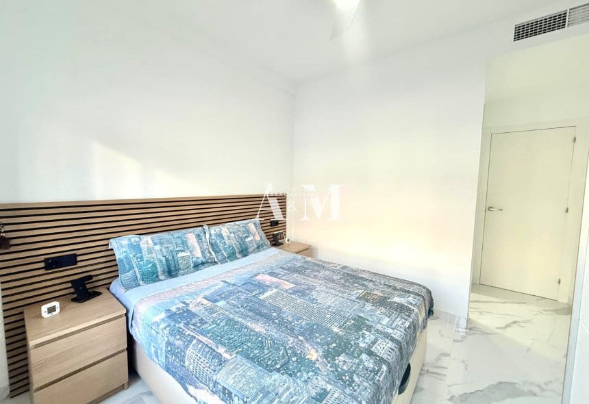 2 soverom Strandleiligheter til leie i Pilar de la Horadada med svømmebasseng - € 1 050 (Ref: 10183460)