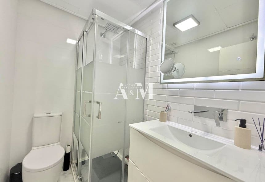 2 soverom Strandleiligheter til leie i Pilar de la Horadada med svømmebasseng - € 1 050 (Ref: 10183460)