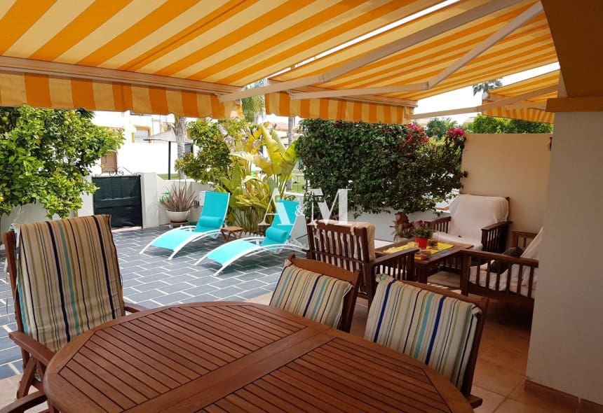 Villa/Maison de 3 chambres à louer à Pilar de la Horadada avec piscine garage - 1 300 € (Ref: 10183649)