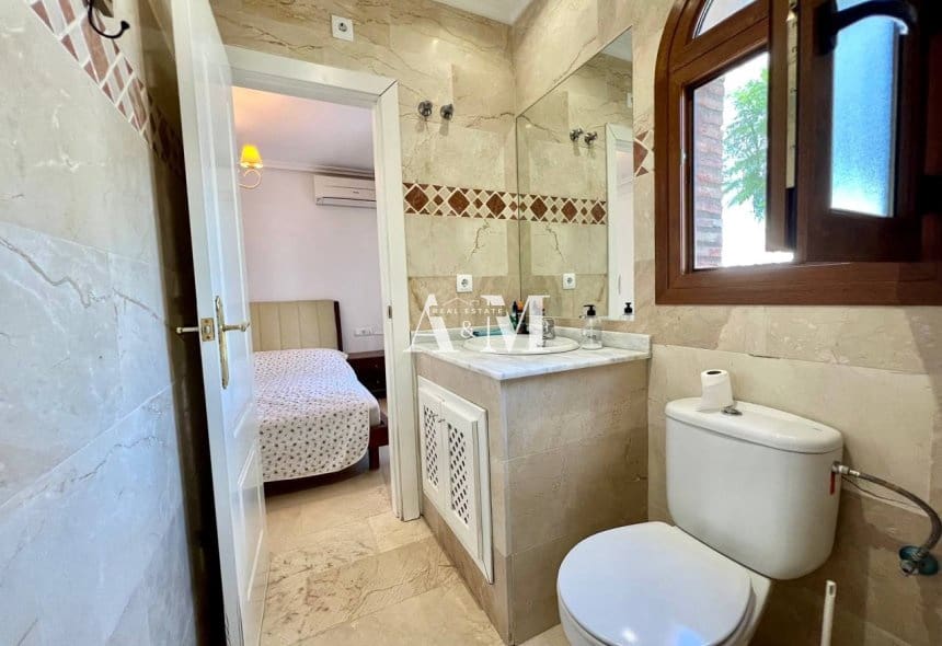 2 soveværelse Bungalow til leje i Villamartin med swimmingpool - € 900 (Ref: 10183853)