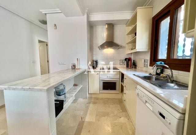 2 soveværelse Bungalow til leje i Villamartin, Orihuela med swimmingpool - € 900 (Ref: 10183853)