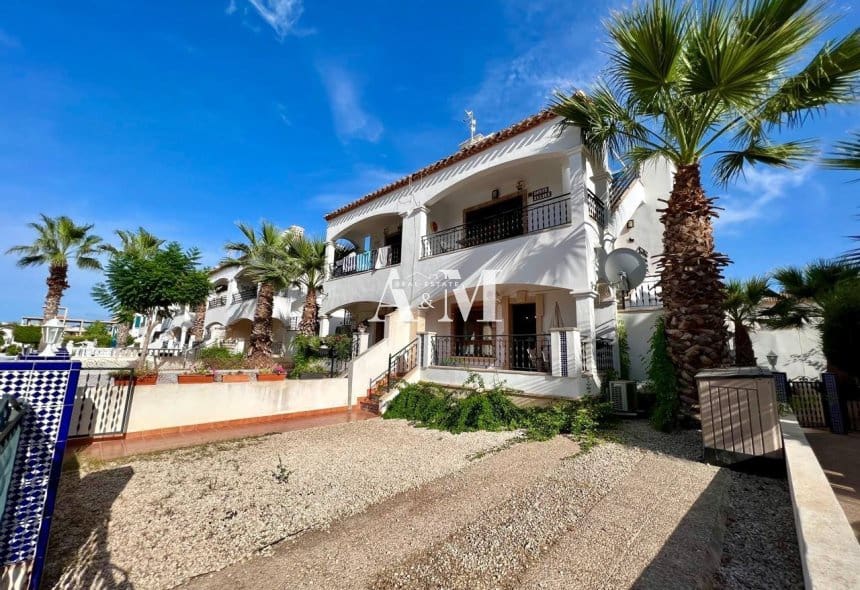2 soveværelse Bungalow til leje i Villamartin med swimmingpool - € 900 (Ref: 10183853)