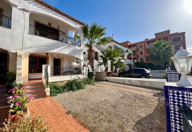 2 soveværelse Bungalow til leje i Villamartin, Orihuela med swimmingpool - € 900 (Ref: 10183853)