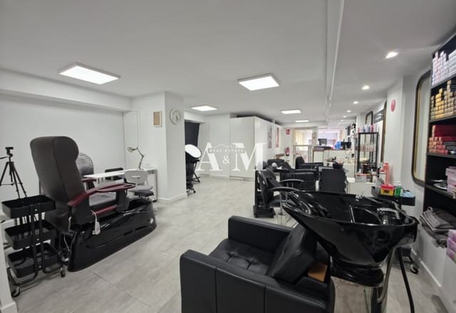 Comercial para arrendar em Centro - Muelle Pesquero, Torrevieja - 1 500 € (Ref: 10183854)