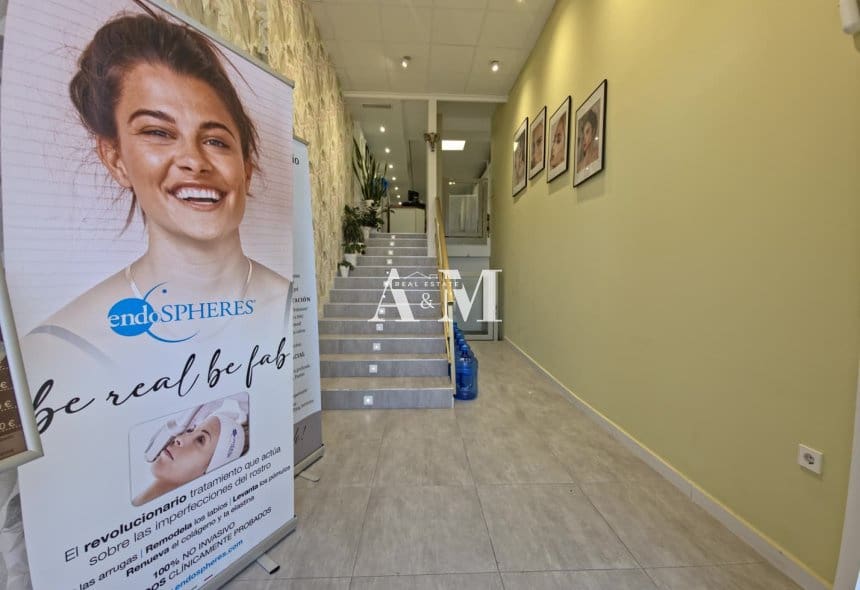 Comercial para arrendar em Torrevieja - 1 500 € (Ref: 10183854)