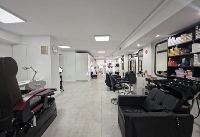 Comercial para arrendar em Centro - Muelle Pesquero, Torrevieja - 1 500 € (Ref: 10183854)