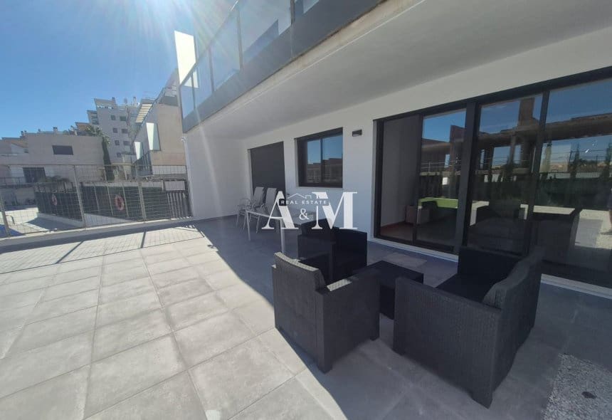 2 soverom Leilighet til leie i Campoamor med svømmebasseng garasje - € 1 100 (Ref: 10186009)