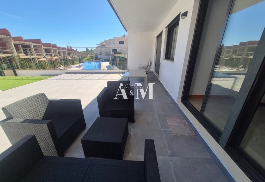 2 soverom Leilighet til leie i Campoamor med svømmebasseng garasje - € 1 100 (Ref: 10186009)