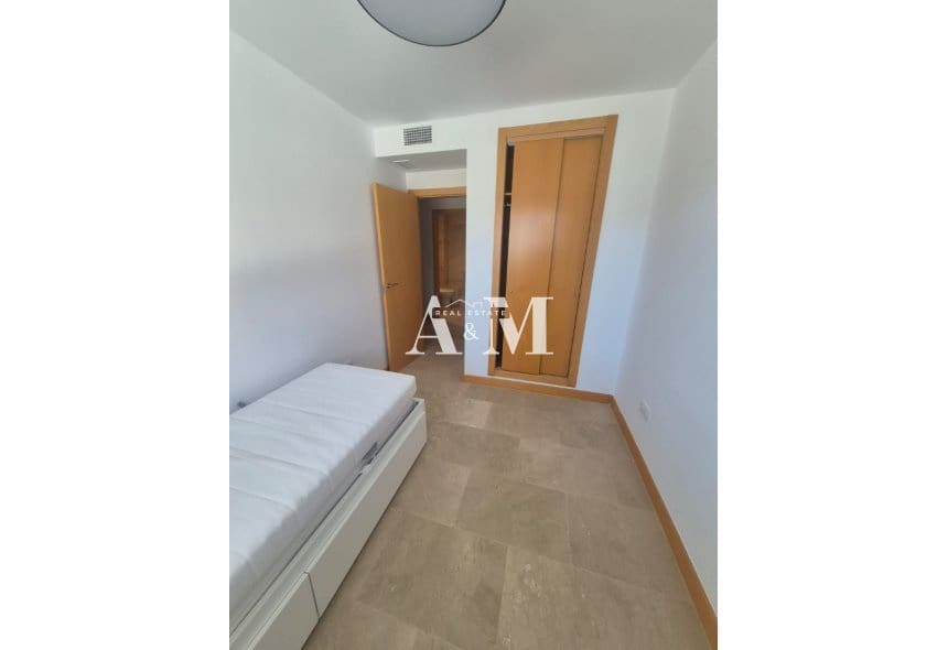 2 soverom Leilighet til leie i Campoamor med svømmebasseng garasje - € 1 100 (Ref: 10186009)