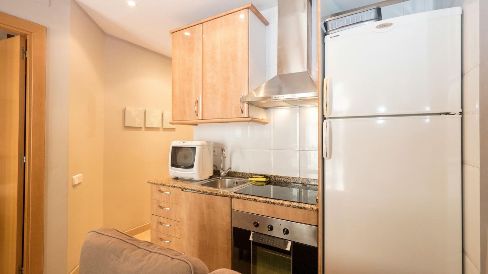 Piso de 1 habitación en Barcelona ciudad en alquiler - 1.000 € (Ref: 10024801)