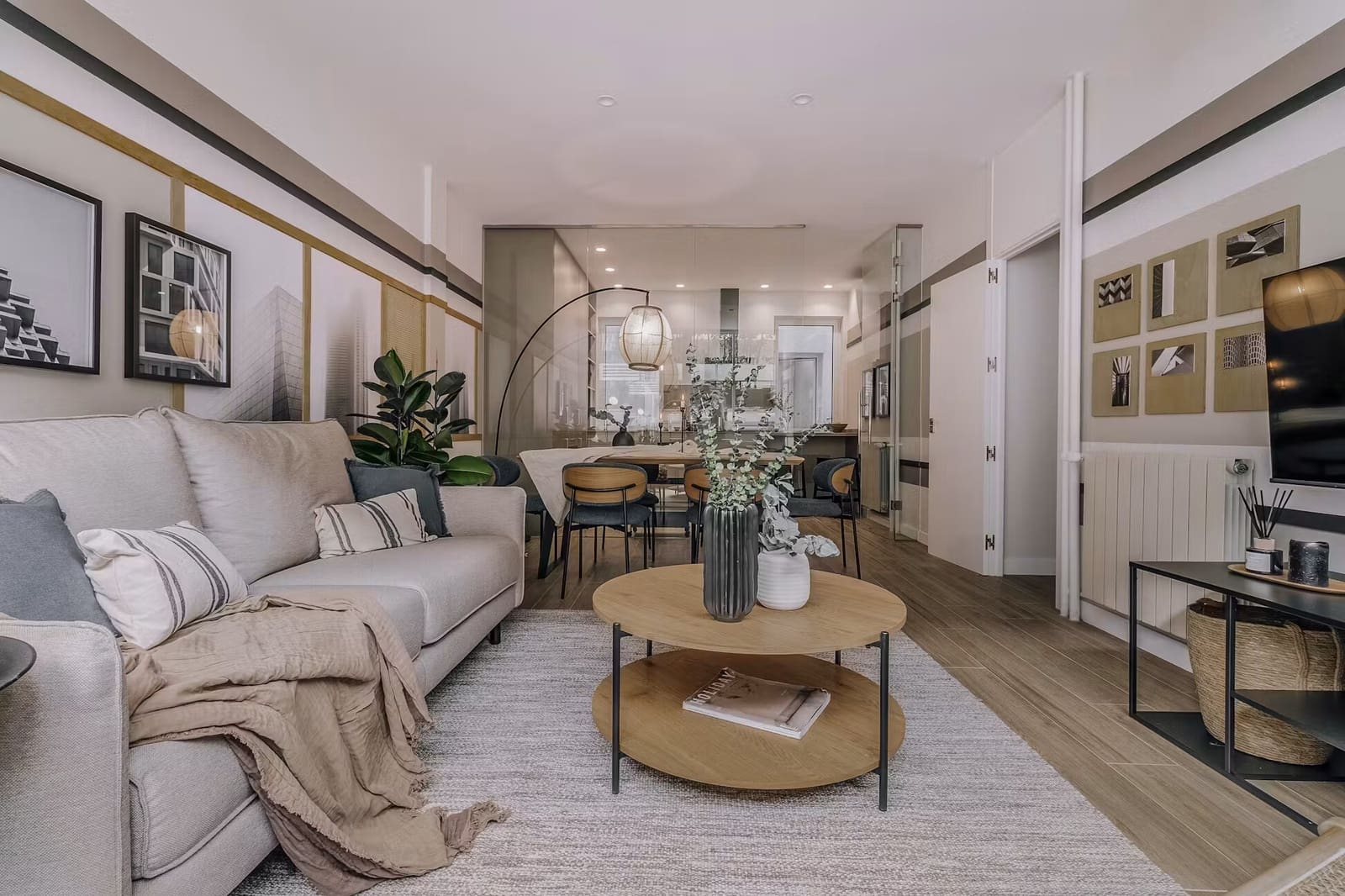 3 sovrum Lägenhet att hyra i Madrid stad - 1 800 € (Ref: 10029808)