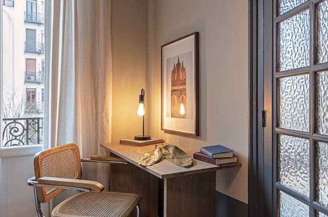 3 soverom Leilighet til leie i Madrid by - € 1 300 (Ref: 10029830)