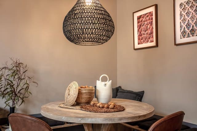3 soverom Leilighet til leie i Madrid by - € 1 300 (Ref: 10029830)