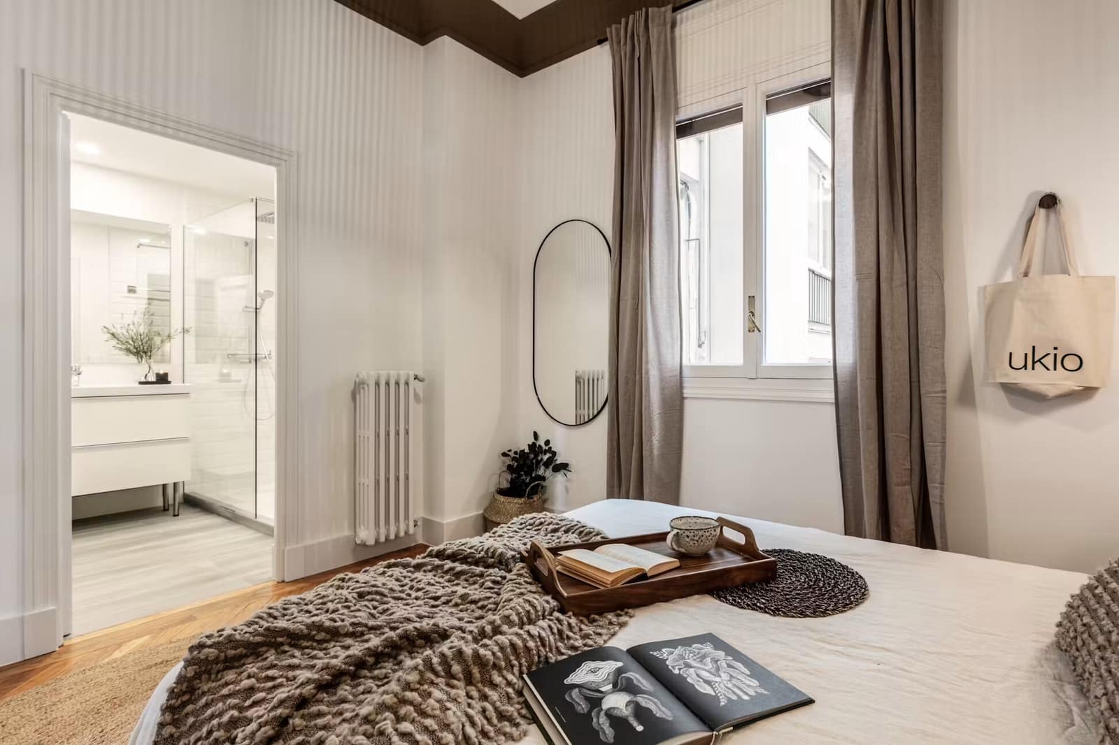 3 quarto Apartamento para arrendar em Madrid cidade - 1 200 € (Ref: 10029836)