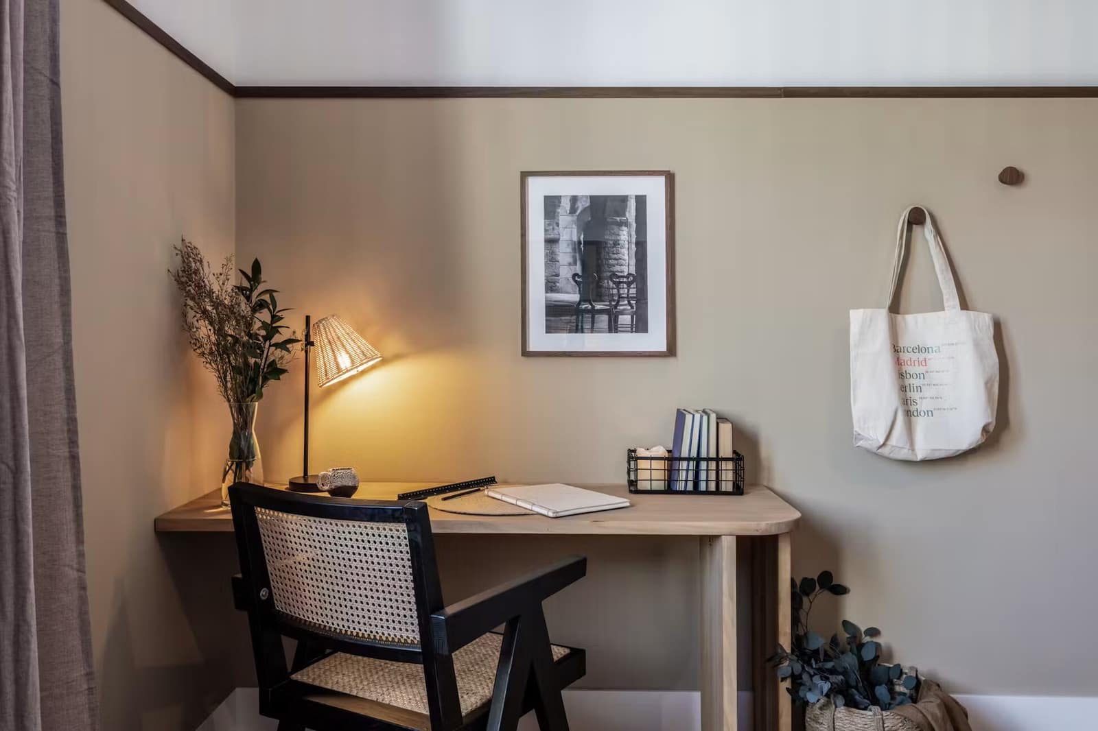 3 quarto Apartamento para arrendar em Madrid cidade - 1 200 € (Ref: 10029836)