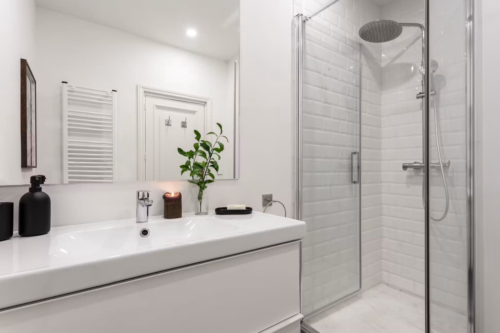 3 quarto Apartamento para arrendar em Madrid cidade - 1 200 € (Ref: 10029836)
