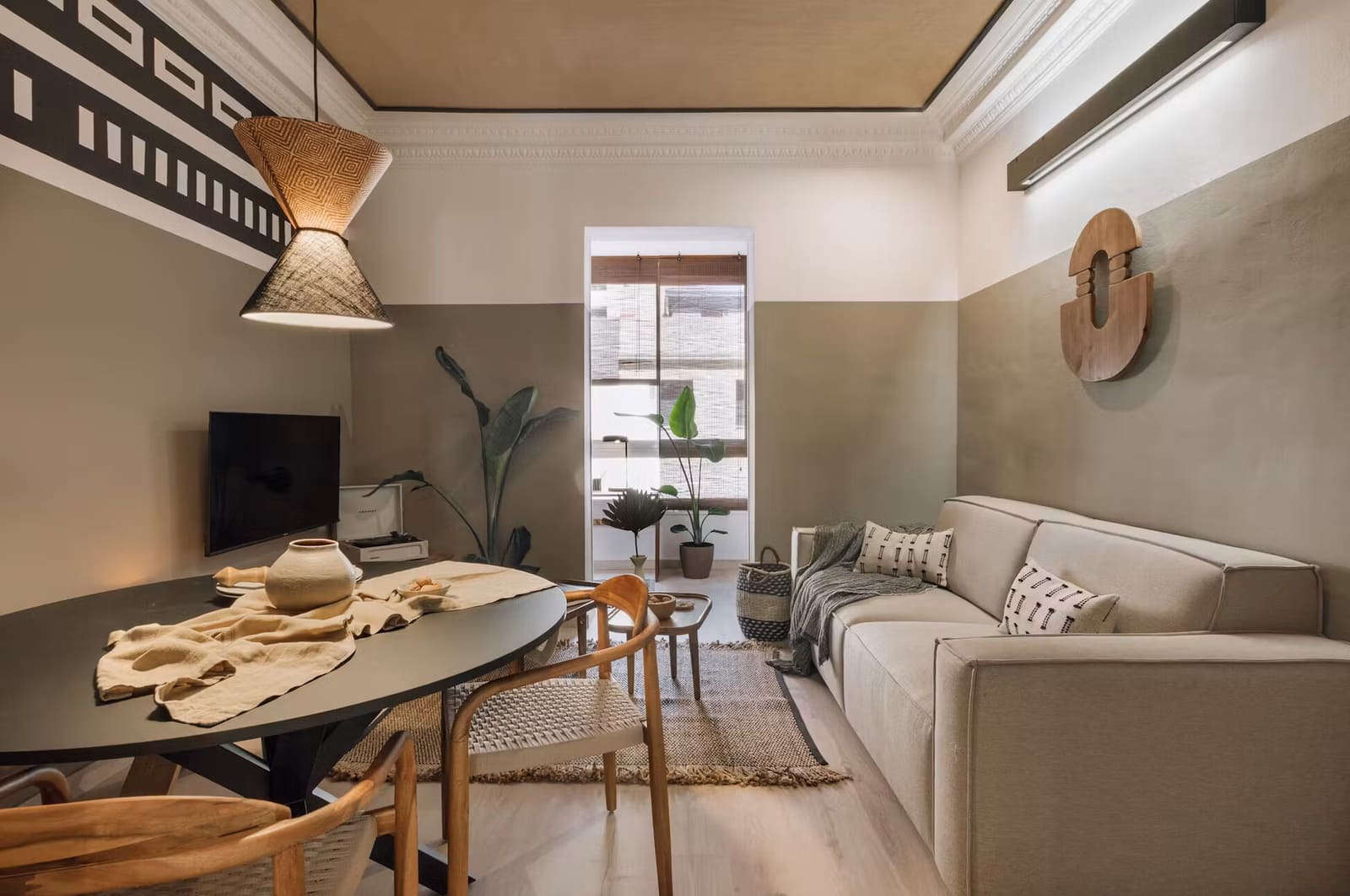 3 bedroom Flat for rent in Barcelona city - € 1,000 (Ref: 10029844)