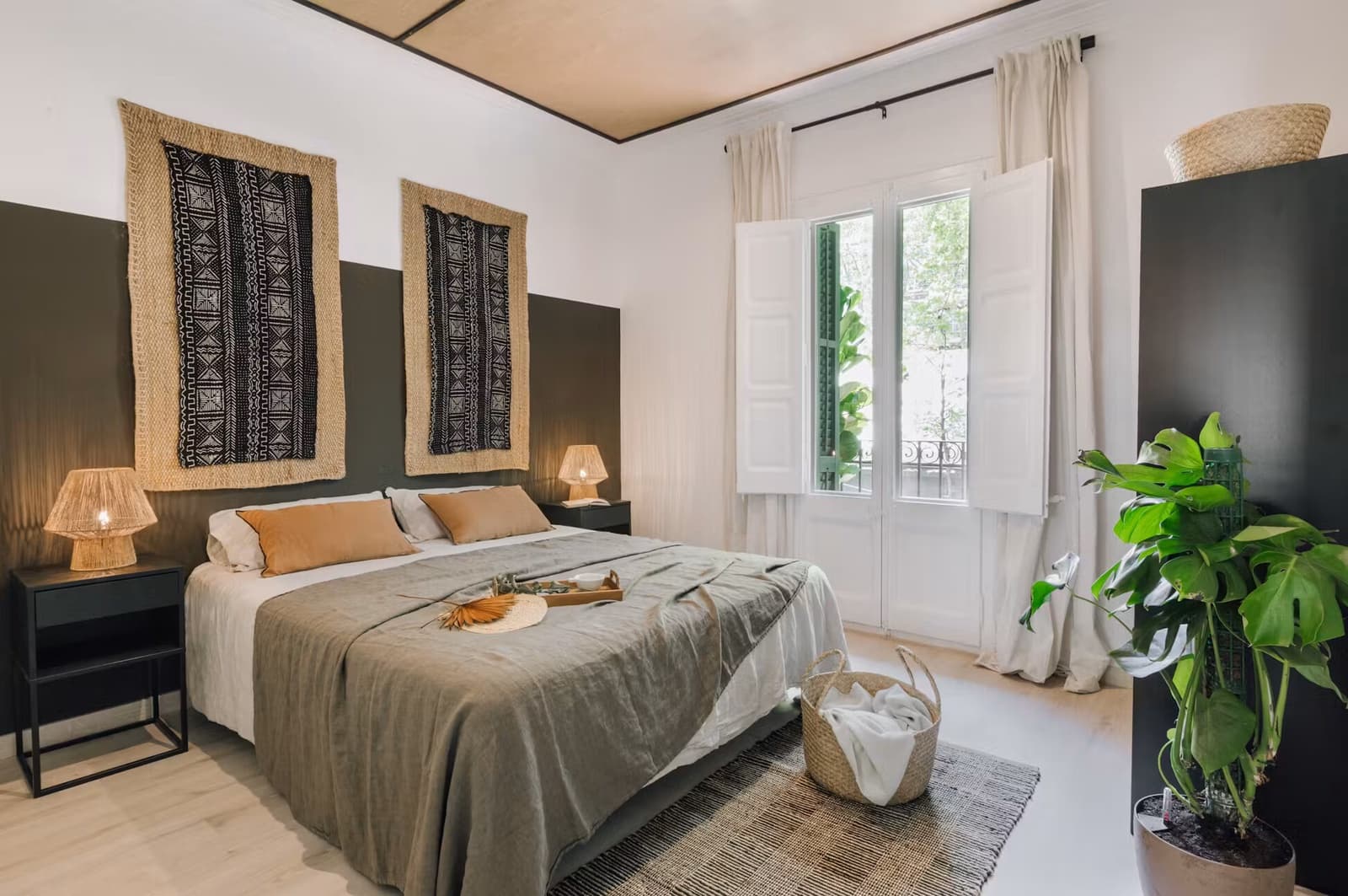 3 bedroom Flat for rent in Barcelona city - € 1,000 (Ref: 10029844)