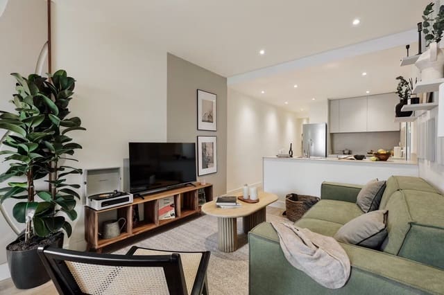 2 bedroom Flat for rent in Barcelona city - € 1,100 (Ref: 10029857)
