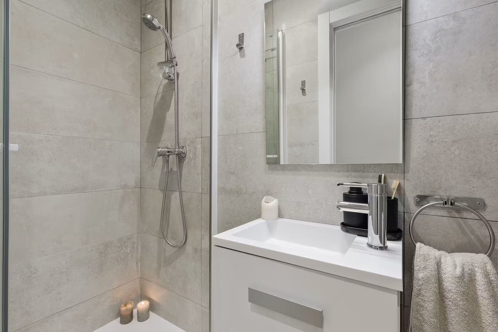 3 camera da letto Appartamento da affittare in Barcelona citta - 1.300 € (Rif: 10029858)
