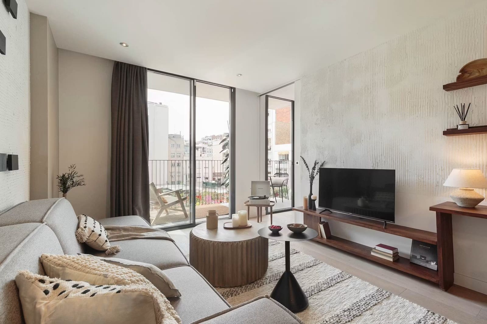 2 bedroom Flat for rent in Barcelona city - € 1,150 (Ref: 10029860)