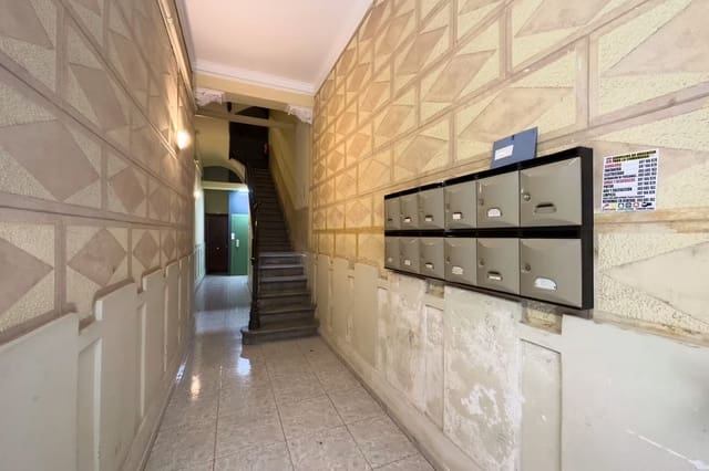 Piso de 2 habitaciones en Barcelona ciudad en alquiler - 900 € (Ref: 10029861)