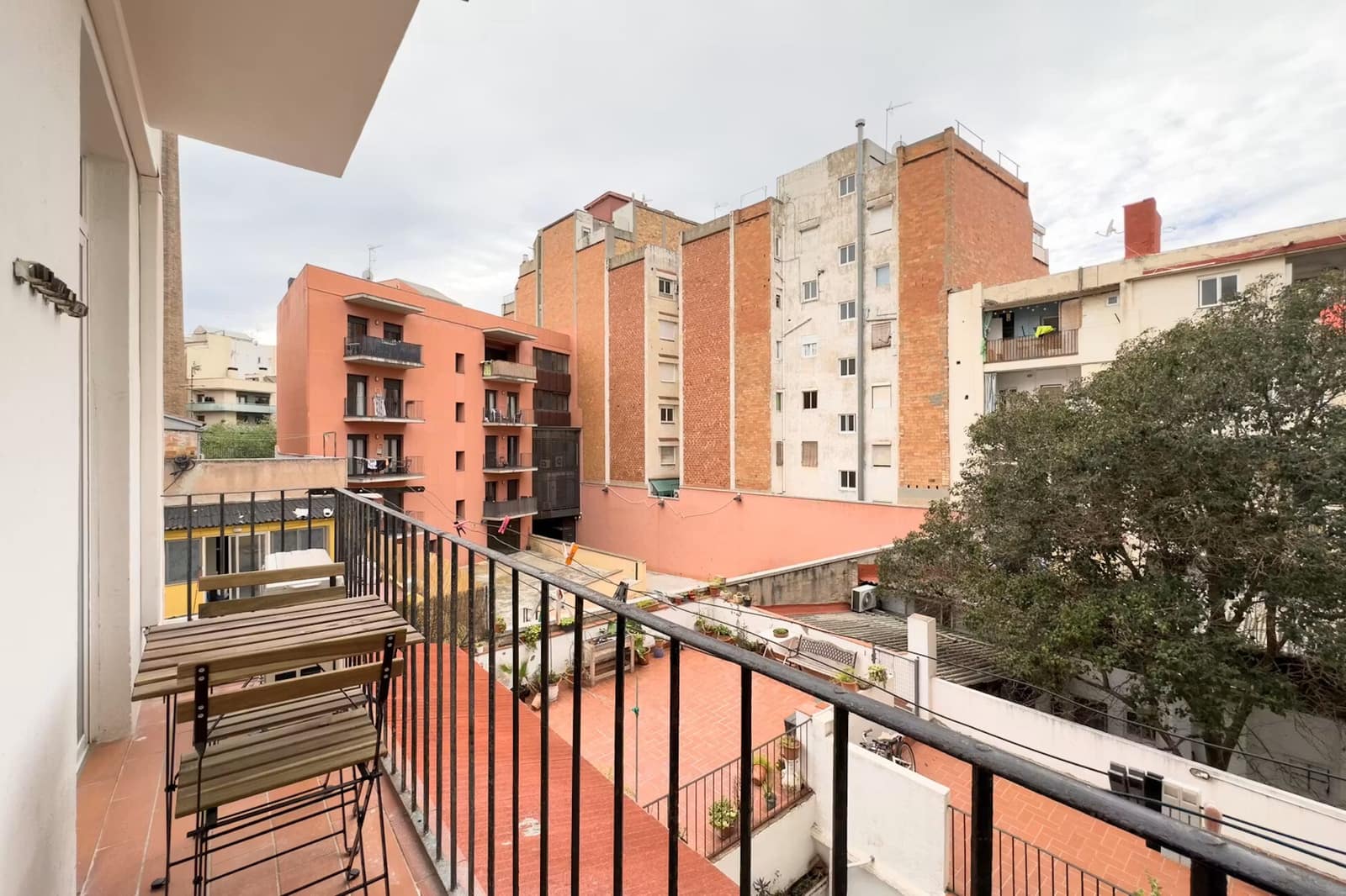 Piso de 2 habitaciones en Barcelona ciudad en alquiler - 900 € (Ref: 10029861)